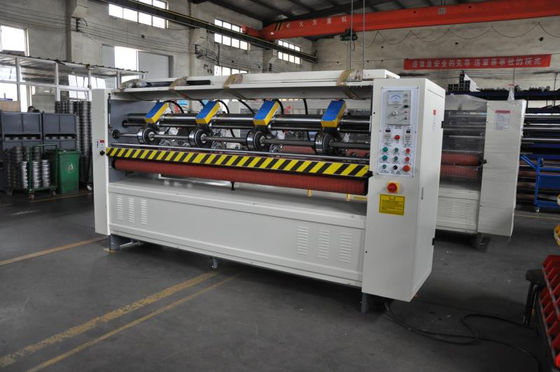 4KW 220V κυματοειδής πλακέτα λεπτή λεπίδα Slitter Scorer Machine 141m/min BFY-2000DT8