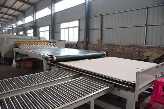 Προσαρμοσμένο 1.5KW χαρτί Corrugator Μηχανή φύλλο Μεταφορών Μηχανή DM-LM-1800