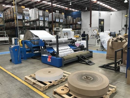 220V 380V 415V Προστατευτής άκρων χαρτιού Μηχανή 125 - 600gm Kraft χαρτιού Slitter Rewinder